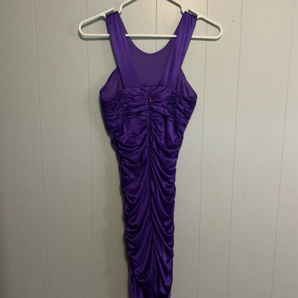 Dress - Picture 3 of 4
